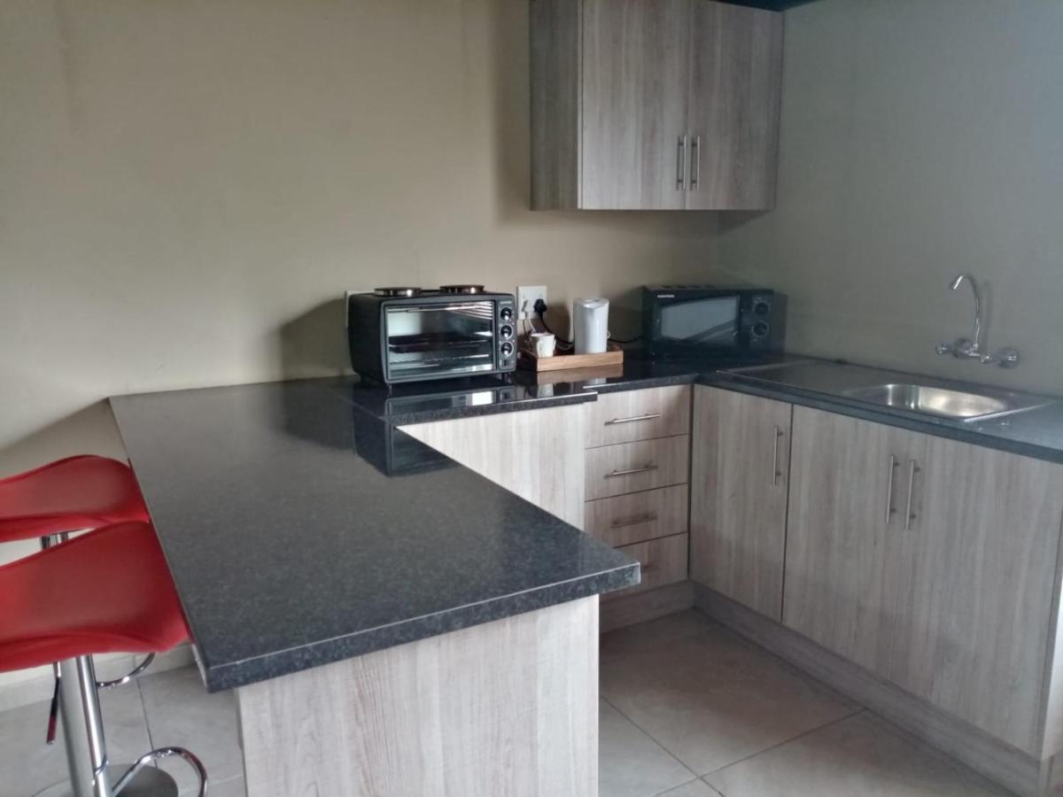 Wisteria Lane Guesthouse Postmasburg Zewnętrze zdjęcie