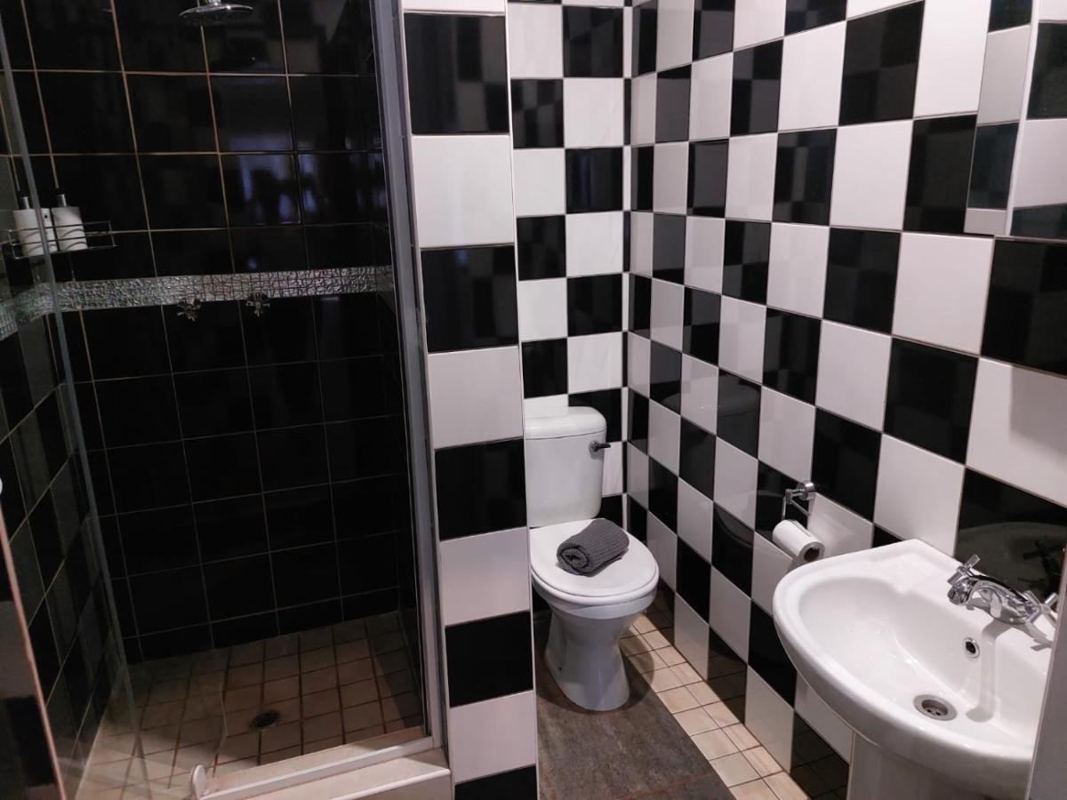 Wisteria Lane Guesthouse Postmasburg Zewnętrze zdjęcie