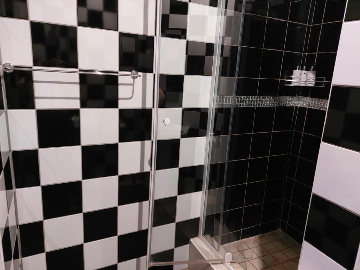 Wisteria Lane Guesthouse Postmasburg Zewnętrze zdjęcie