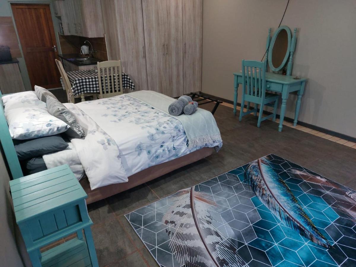 Wisteria Lane Guesthouse Postmasburg Zewnętrze zdjęcie