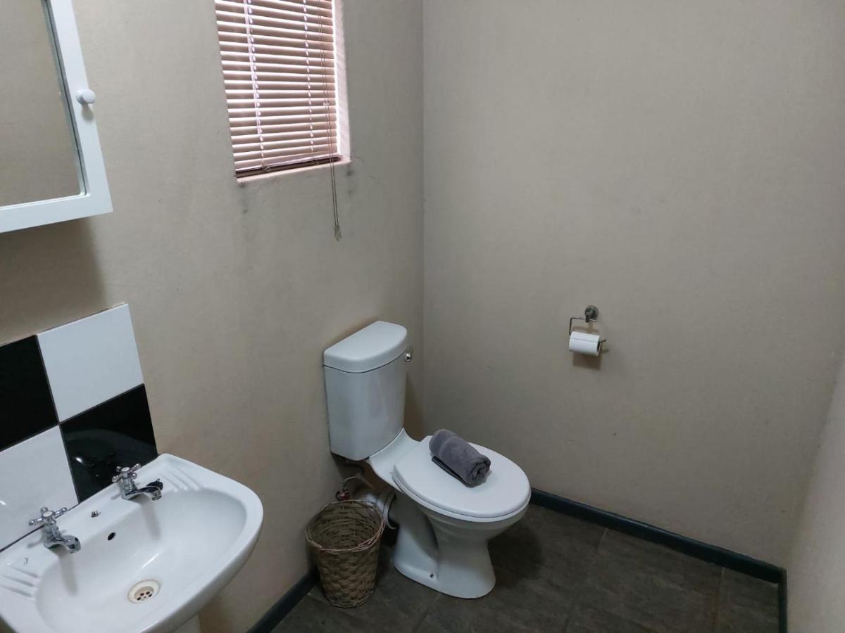 Wisteria Lane Guesthouse Postmasburg Zewnętrze zdjęcie