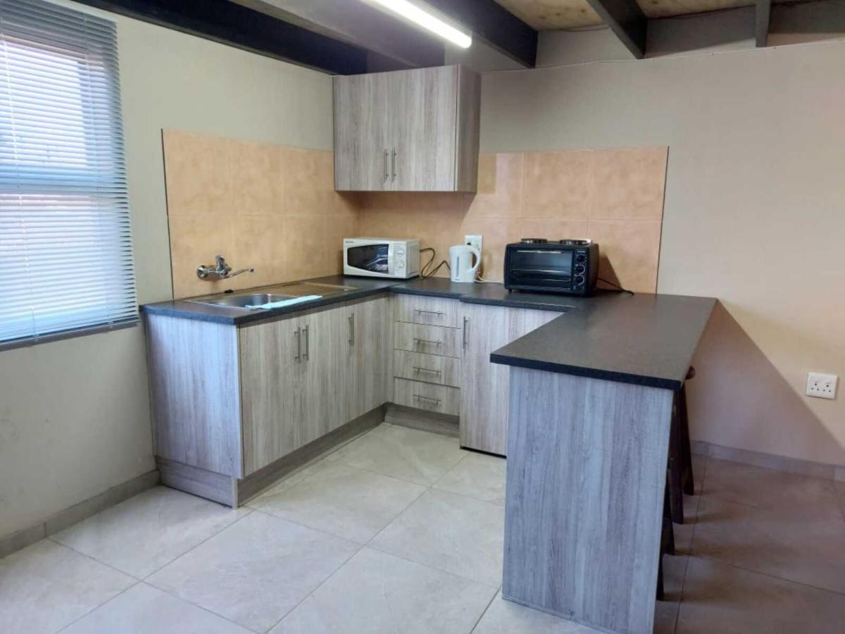Wisteria Lane Guesthouse Postmasburg Zewnętrze zdjęcie