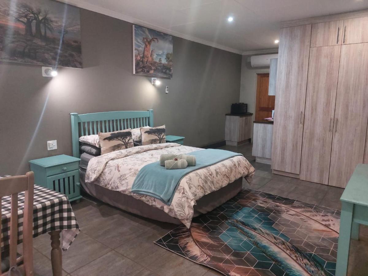 Wisteria Lane Guesthouse Postmasburg Zewnętrze zdjęcie