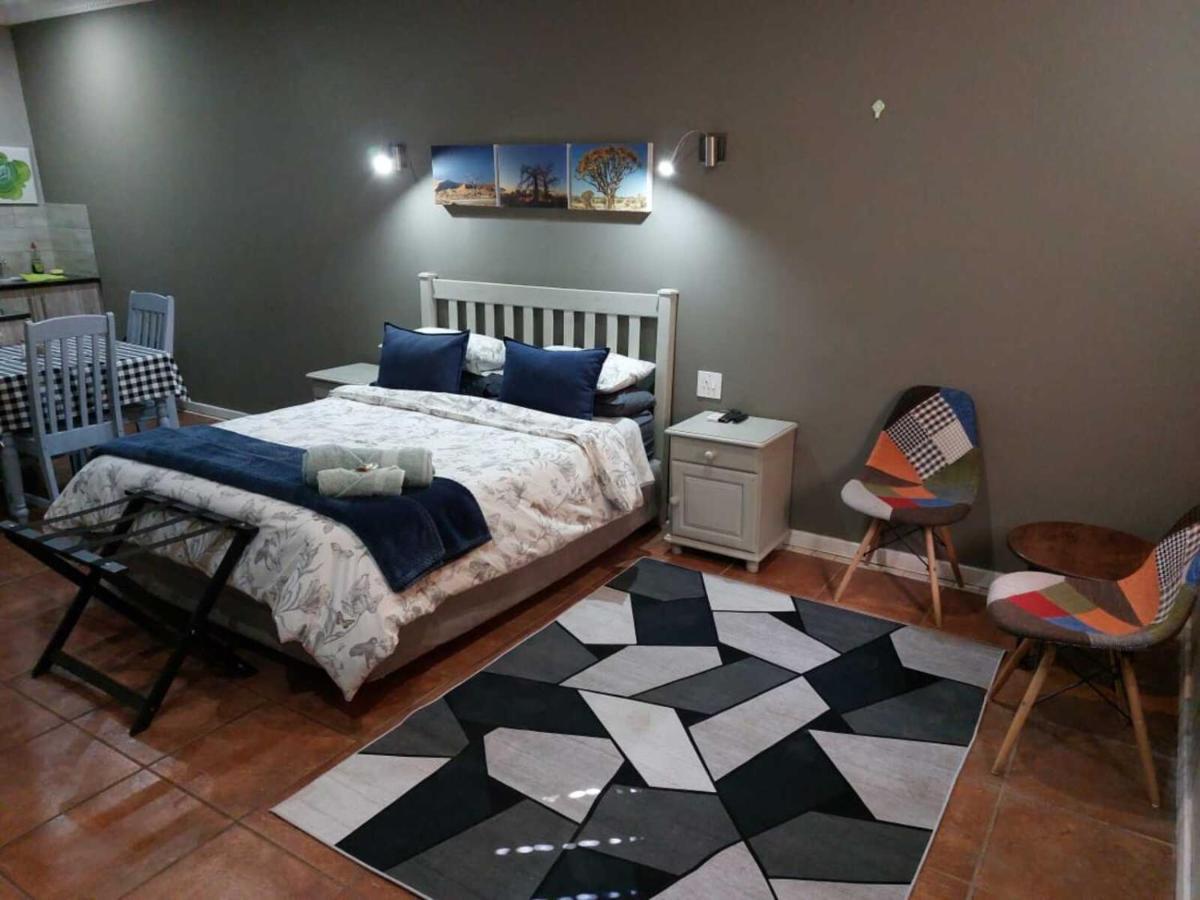 Wisteria Lane Guesthouse Postmasburg Zewnętrze zdjęcie